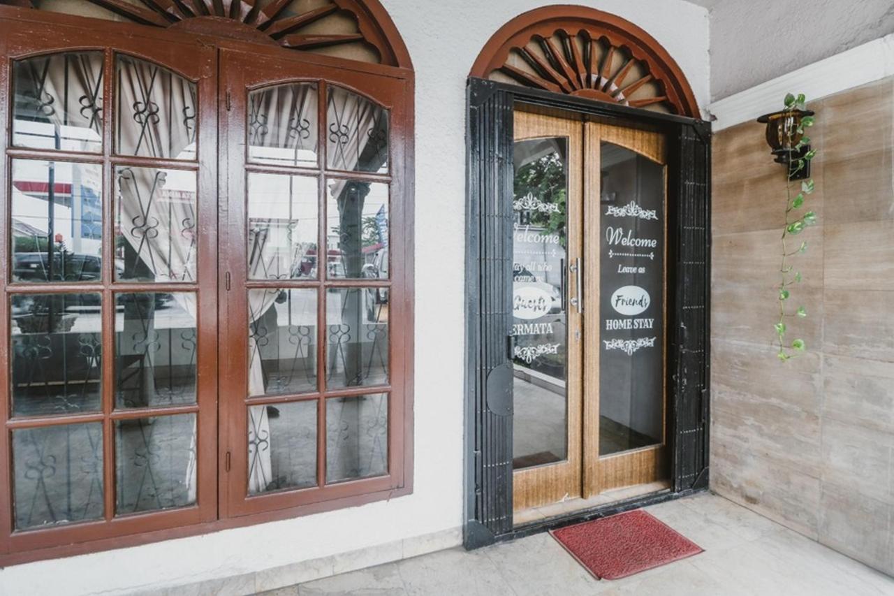 Reddoorz Near Millennium Ict Center Medan Hostel Exterior photo